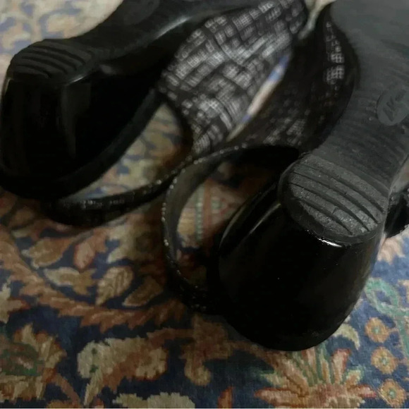 GUC Anne Klein AK Sport sling back small wedge heel sandal/shoe, size 8. - Picture 4 of 10